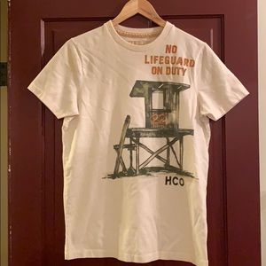 Like new Hollister No lifeguard tee